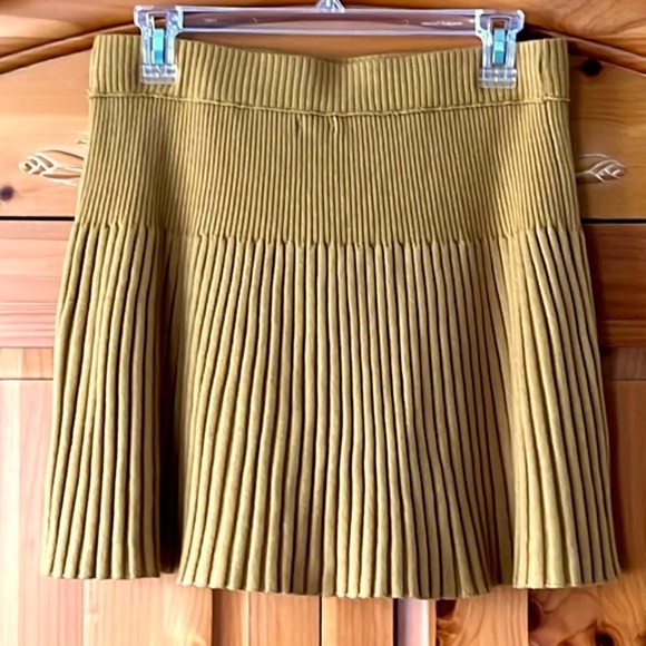 ๐HP๐Aerie Take Charge Sweater Corset & Skirt Set - Picture 10 of 13